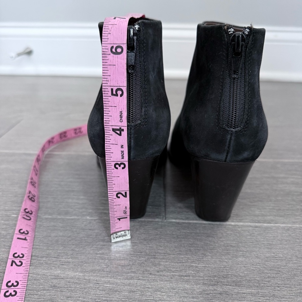 Rachel Comey Prose Black Suede Ankle Booties Stacked Heel 8 Minimalist Western - Picture 15 of 16